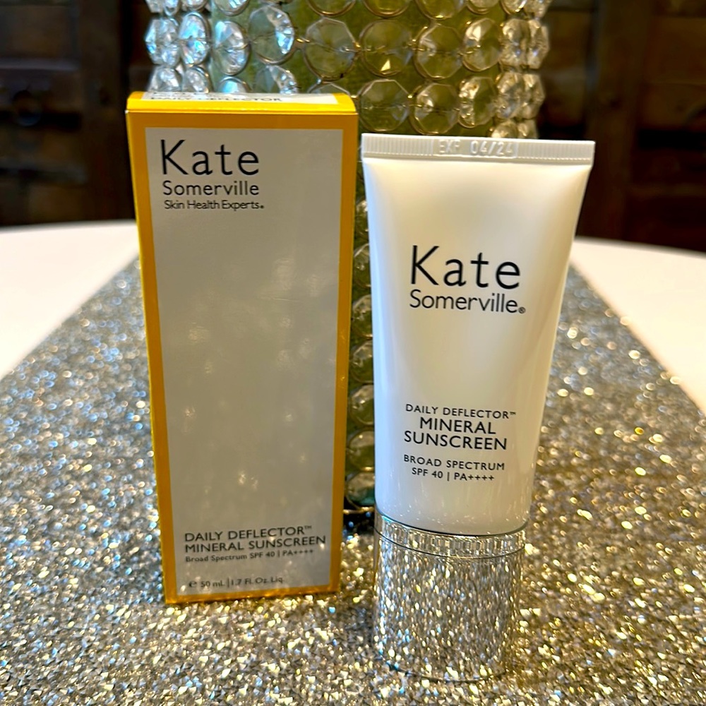 Kate Somerville Daily Deflector Mineral Sunscreen Broaf spectrumSPF 40 -NIB